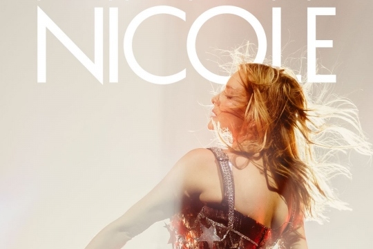 nicole  gira baila en concepcion